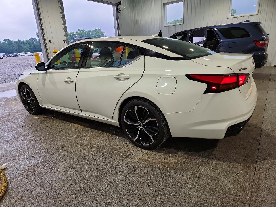 64122336 :رقم المزاد ، 1N4BL4CV3PN367458 vin ، 2023 Nissan Altima مزاد بيع
