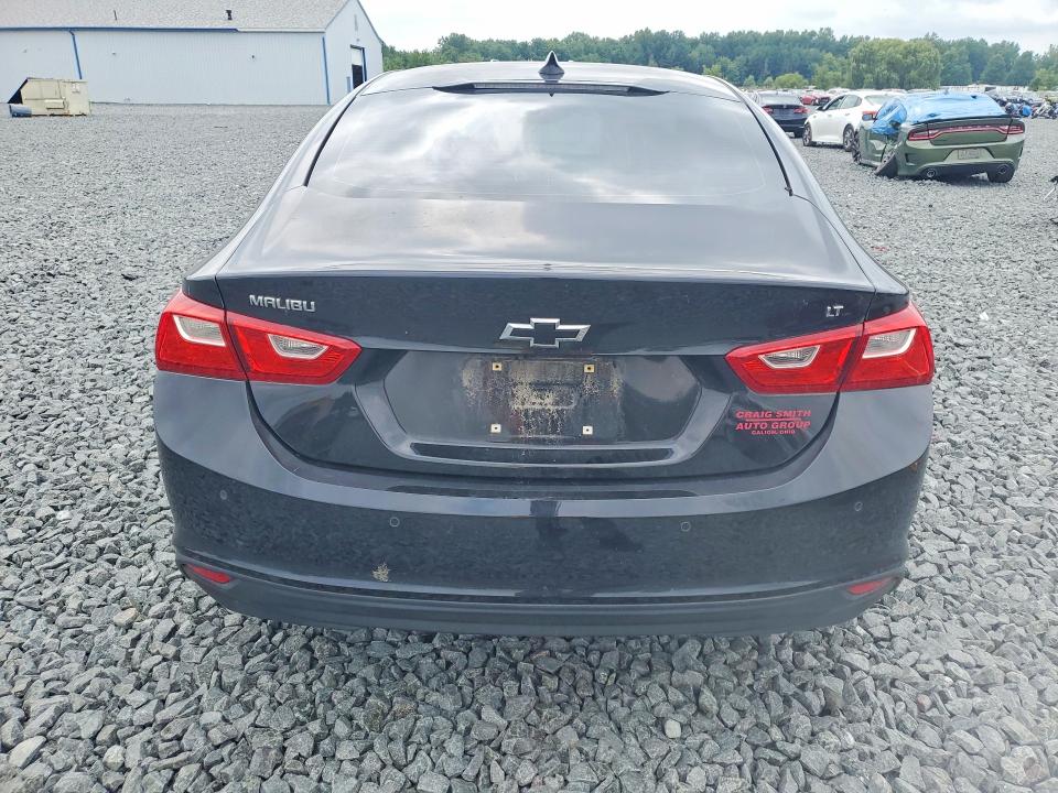64702826 :رقم المزاد ، 1G1ZE5ST8HF111460 vin ، 2017 Chevrolet Malibu مزاد بيع