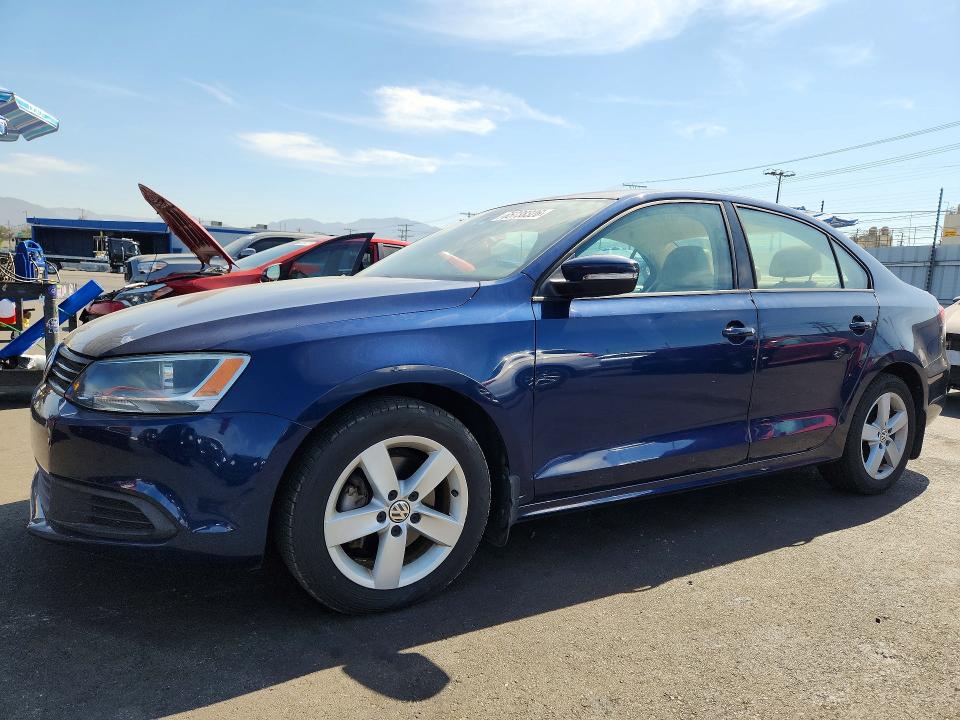 2012 Volkswagen Jetta მანქანა იყიდება აუქციონზე, vin: 3VW3L7AJ1CM398841, აუქციონის ნომერი: 65738326