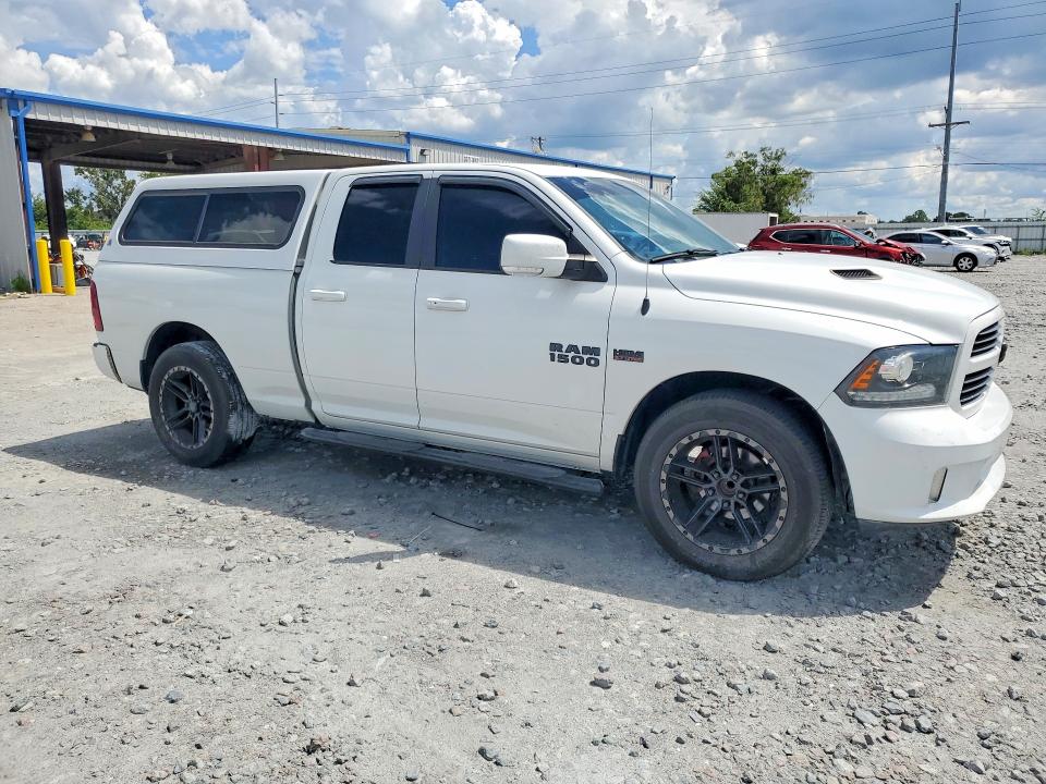 67287806 :رقم المزاد ، 1C6RR6HT4HS556768 vin ، 2017 Ram 1500 مزاد بيع