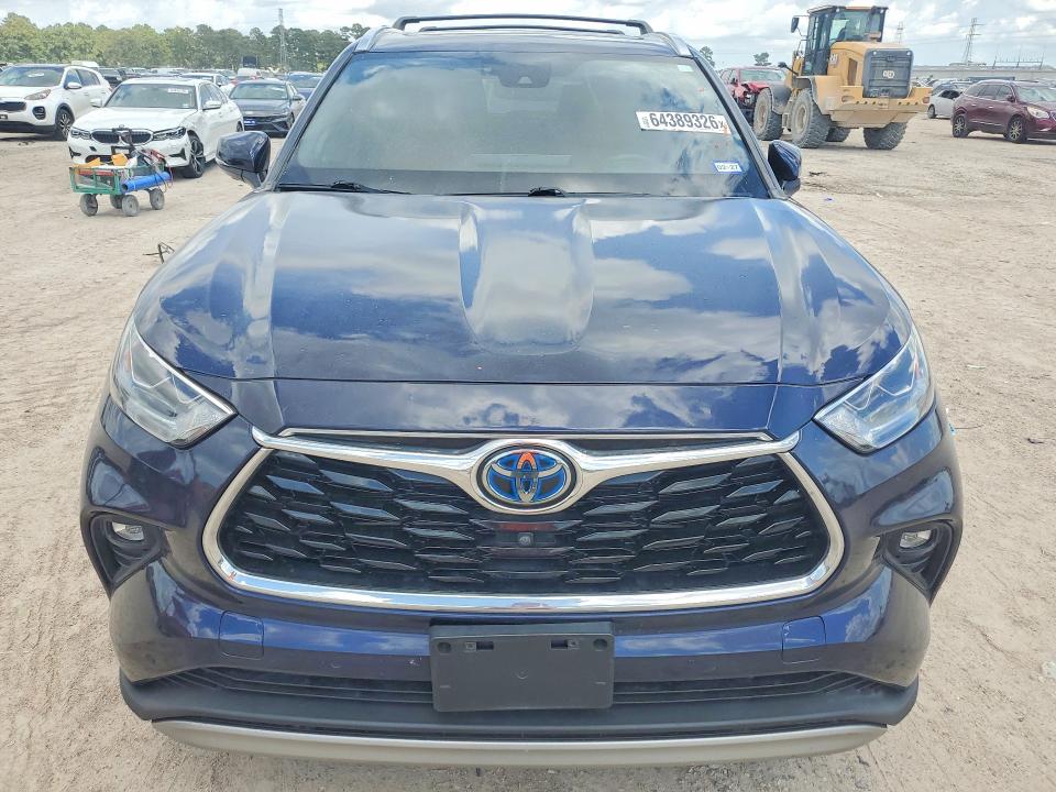 2021 Toyota Highlander მანქანა იყიდება აუქციონზე, vin: 5TDFARAH7MS008597, აუქციონის ნომერი: 64389326