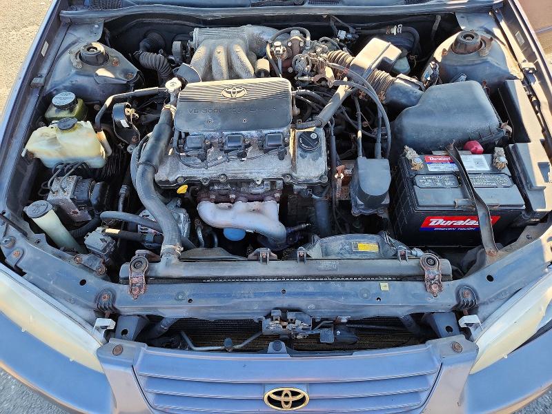 65121586 :رقم المزاد ، 4T1BF22K2WU073451 vin ، 1998 Toyota Camry مزاد بيع