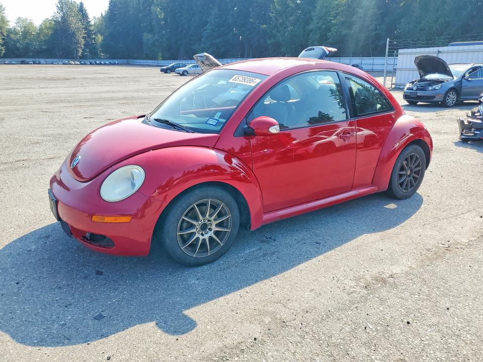 2010 Volkswagen New Beetle მანქანა იყიდება აუქციონზე, vin: 3VWPG3AG4AM008928, აუქციონის ნომერი: 65739386