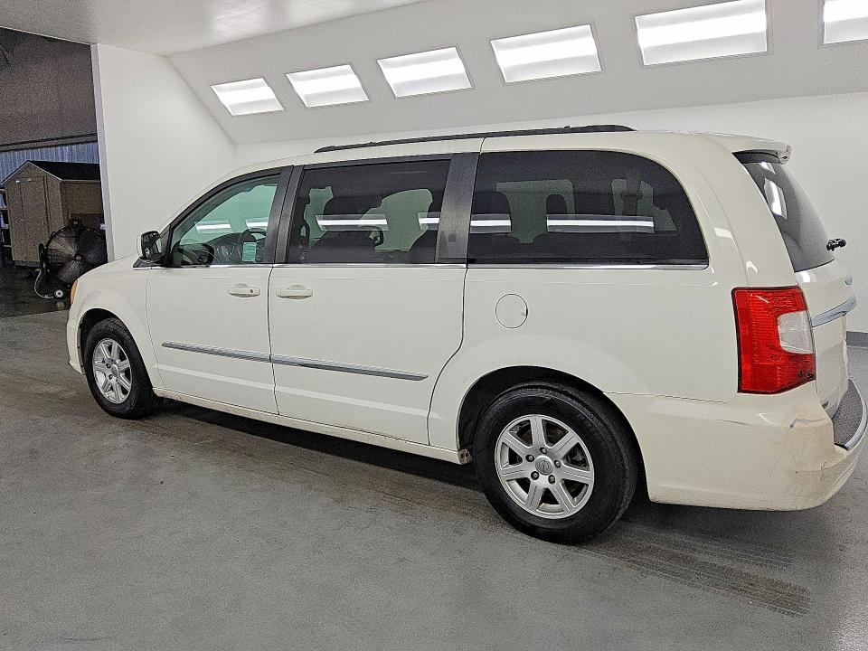 Продажа на аукционе авто 2013 Chrysler Town & Country, vin: 2C4RC1BG4DR528960, номер лота: 65180646