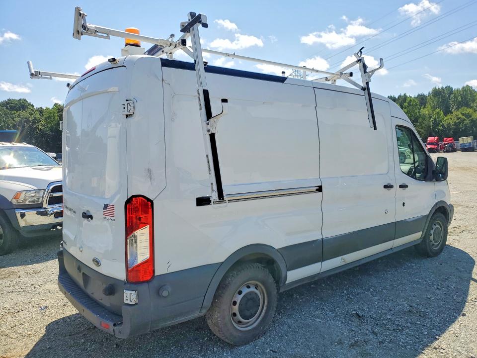62356446 :رقم المزاد ، 1FTYE2CV1GKA09098 vin ، 2016 Ford Transit مزاد بيع