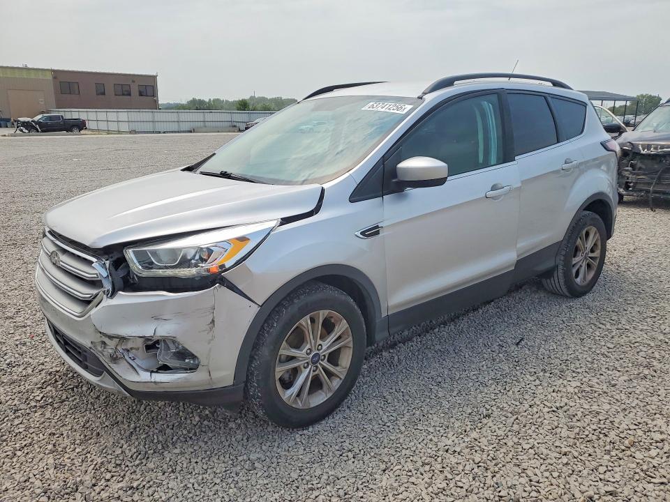 Продажа на аукционе авто 2017 Ford Escape, vin: 1FMCU0GD2HUE90760, номер лота: 63741256