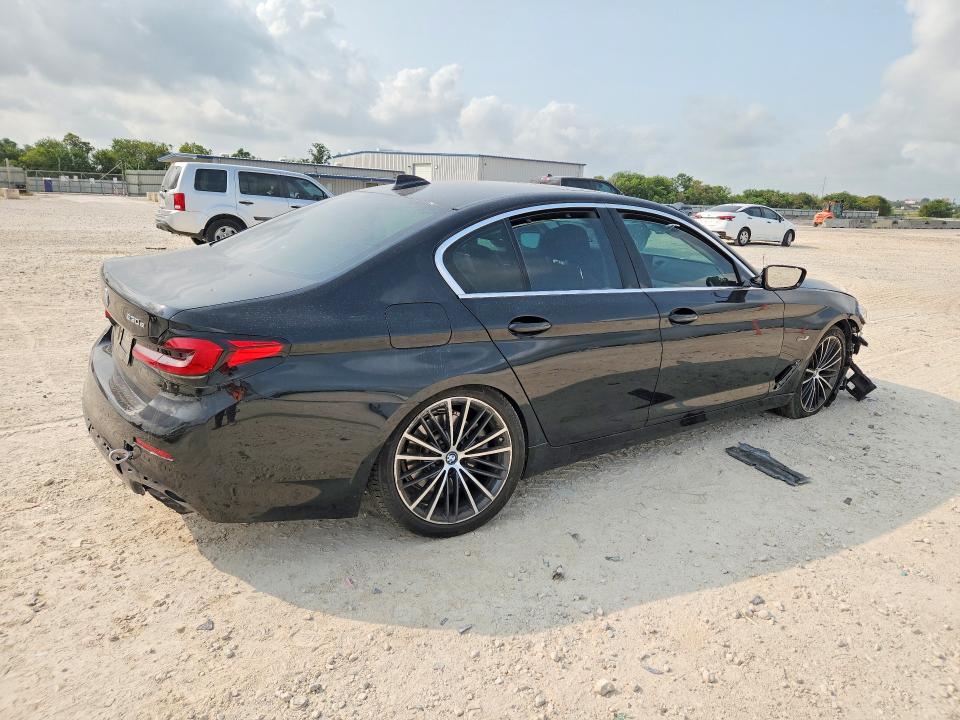 63364276 :رقم المزاد ، WBA33AG09NCH72535 vin ، 2022 Bmw 530 مزاد بيع
