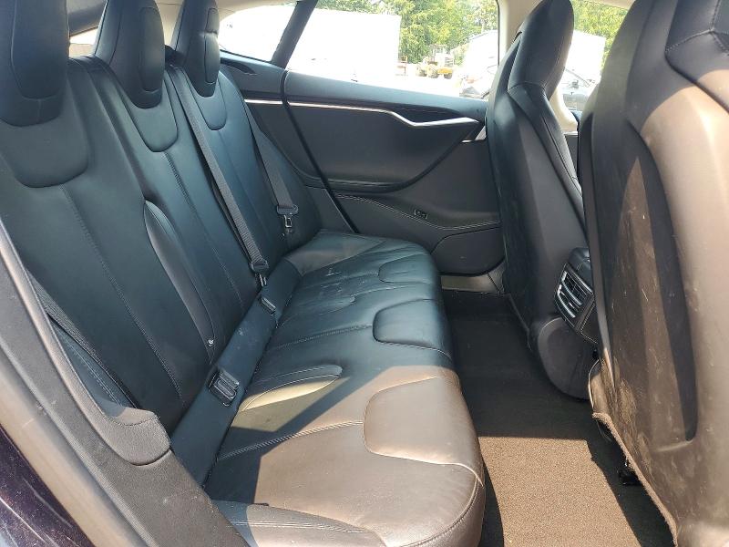 2015 Tesla Model S მანქანა იყიდება აუქციონზე, vin: 5YJSA1S11FF080744, აუქციონის ნომერი: 64619916