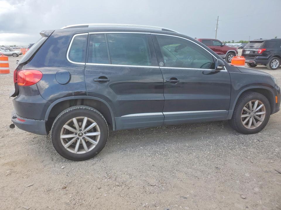 2017 Volkswagen Tiguan მანქანა იყიდება აუქციონზე, vin: WVGSV7AX8HK014965, აუქციონის ნომერი: 64078976