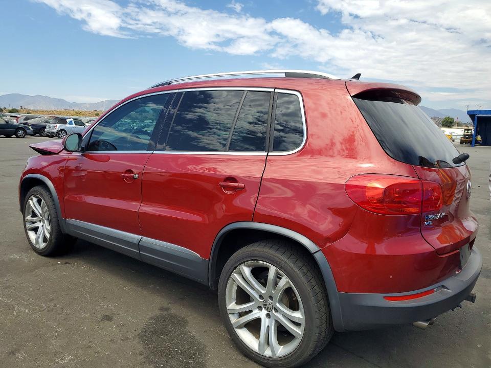 2016 Volkswagen Tiguan მანქანა იყიდება აუქციონზე, vin: WVGBV7AX6GW063914, აუქციონის ნომერი: 64494696