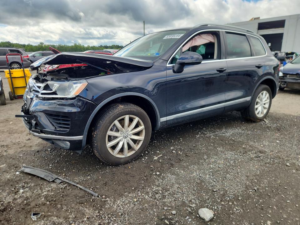 2016 Volkswagen Touareg მანქანა იყიდება აუქციონზე, vin: WVGEF9BPXGD012447, აუქციონის ნომერი: 63898356