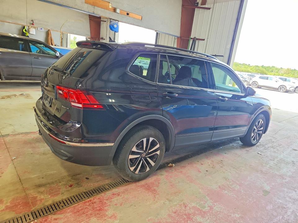 64076286 :رقم المزاد ، 3VVFB7AX5PM067954 vin ، 2023 Volkswagen Tiguan مزاد بيع