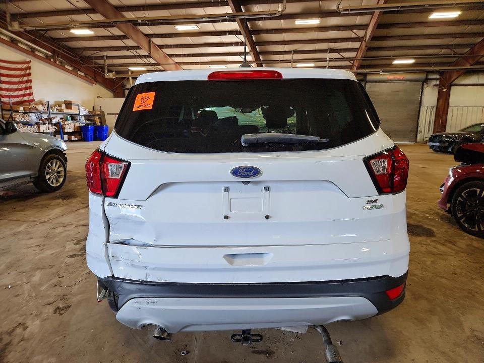 66015876 :رقم المزاد ، 1FMCU0GD6KUA04166 vin ، 2019 Ford Escape مزاد بيع
