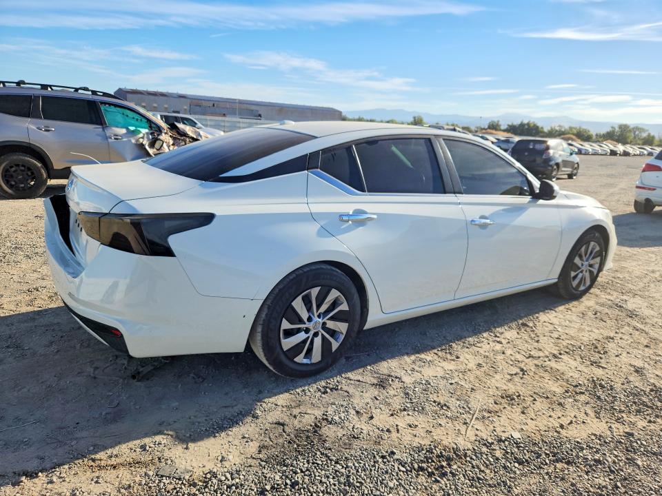 66482246 :رقم المزاد ، 1N4BL4BV0KC233805 vin ، 2019 Nissan Altima مزاد بيع