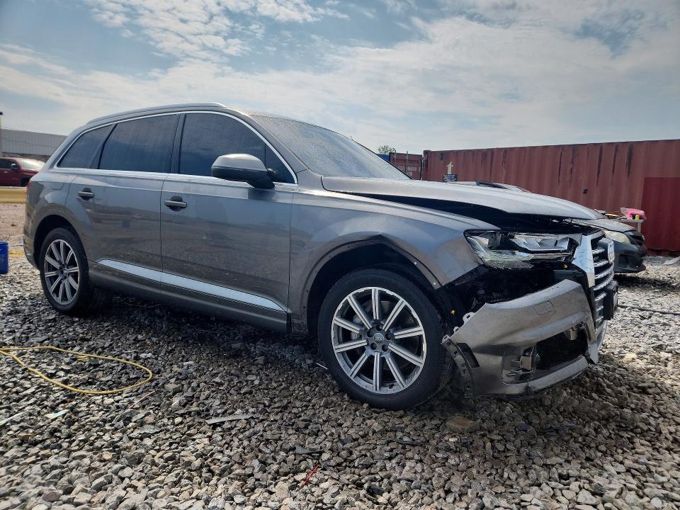 Продаж на аукціоні авто 2017 Audi Q7, vin: WA1LAAF76HD047522, номер лоту: 63863736
