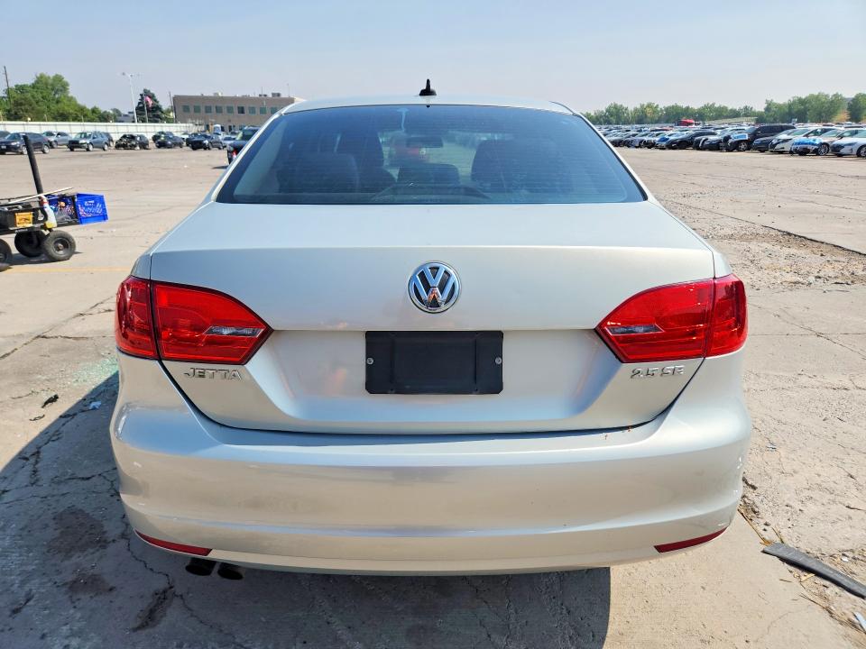 63678996 :رقم المزاد ، 3VWDP7AJ3CM321879 vin ، 2012 Volkswagen Jetta مزاد بيع