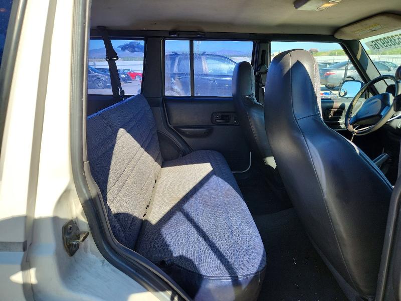 2000 Jeep Cherokee მანქანა იყიდება აუქციონზე, vin: 1J4FF48S1YL214716, აუქციონის ნომერი: 65389976
