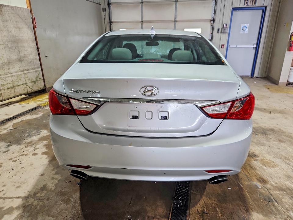 2011 Hyundai Sonata მანქანა იყიდება აუქციონზე, vin: 5NPEC4AC0BH117371, აუქციონის ნომერი: 67057466