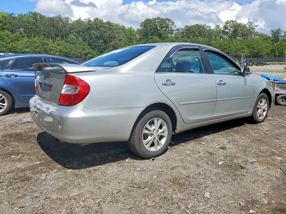 2002 Toyota Camry მანქანა იყიდება აუქციონზე, vin: 4T1BE32K22U001121, აუქციონის ნომერი: 63136856