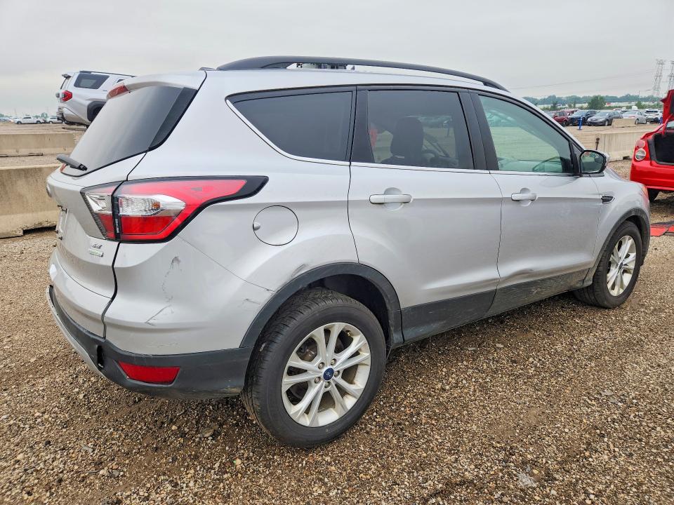 Продажа на аукционе авто 2018 Ford Escape, vin: 1FMCU0GD2JUD16242, номер лота: 61116766