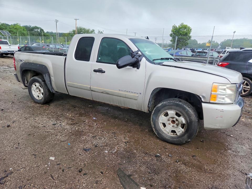 2007 Chevrolet Silverado მანქანა იყიდება აუქციონზე, vin: 2GCEK19C271720059, აუქციონის ნომერი: 63757376