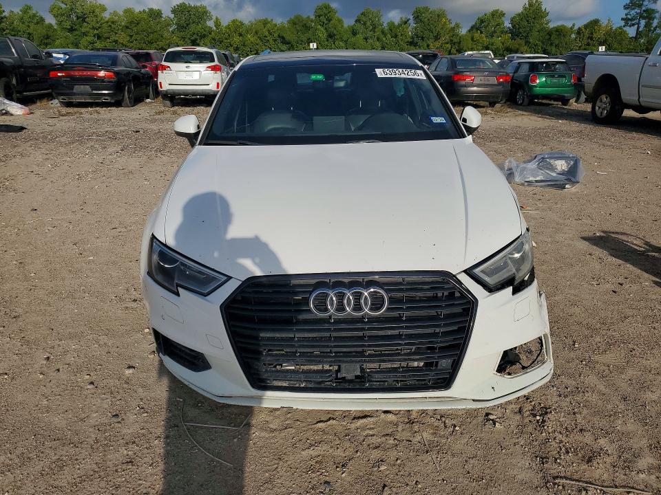 63934256 :رقم المزاد ، WAUAUGFFXLA104679 vin ، 2020 Audi A3 مزاد بيع