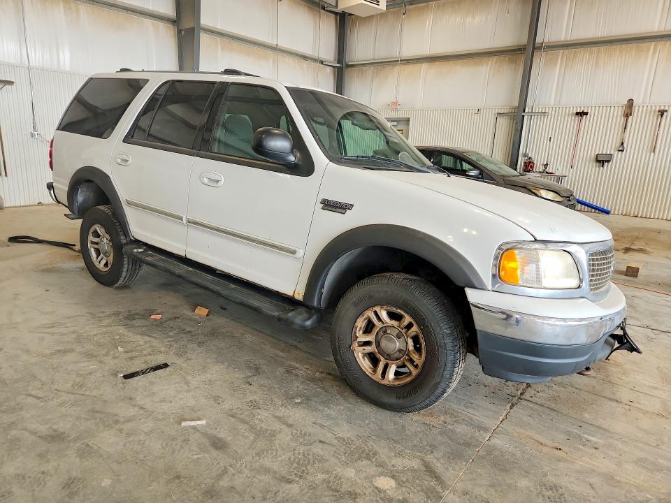 2000 Ford Expedition მანქანა იყიდება აუქციონზე, vin: 1FMRU1668YLA54231, აუქციონის ნომერი: 65376886
