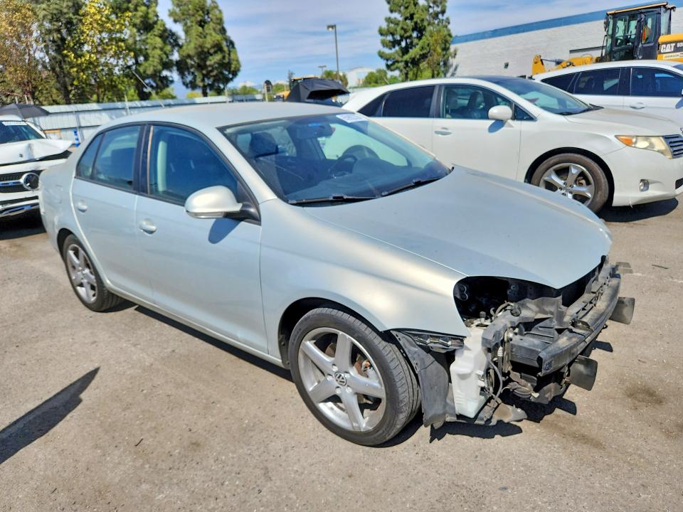 Продаж на аукціоні авто 2010 Volkswagen Jetta, vin: 3VWAZ7AJXAM107191, номер лоту: 65992226