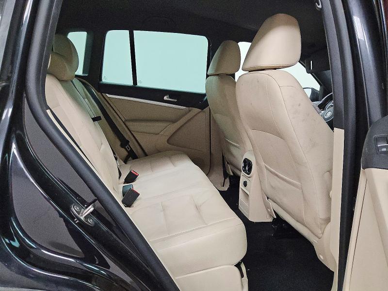 61800136 :رقم المزاد ، WVGAV7AX6GW088744 vin ، 2016 Volkswagen Tiguan مزاد بيع