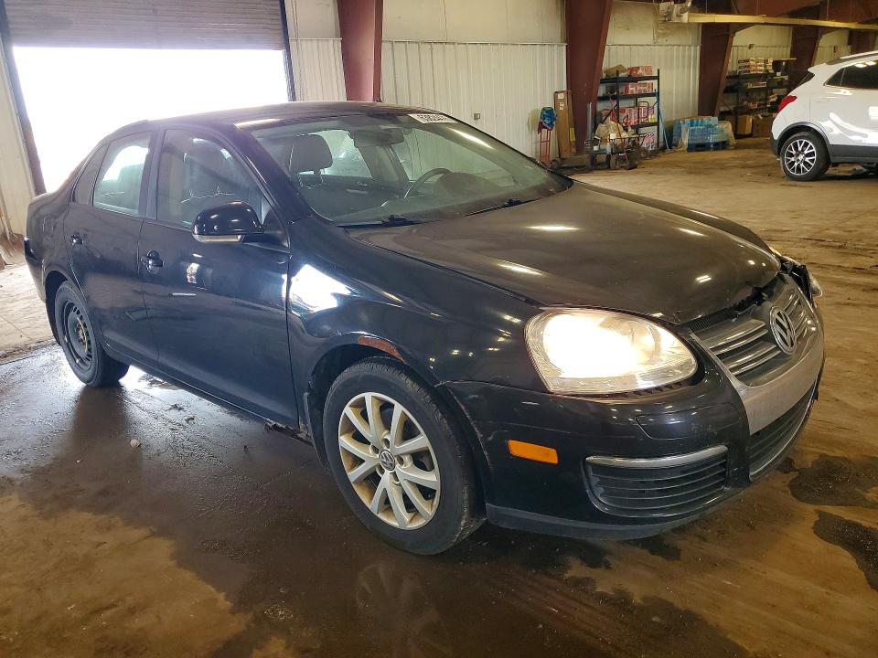 63824476 :رقم المزاد ، 3VWRX7AJ8AM105075 vin ، 2010 Volkswagen Jetta مزاد بيع