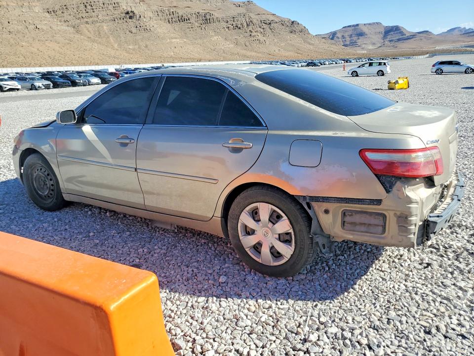 65702786 :رقم المزاد ، 4T1BE46K99U370424 vin ، 2009 Toyota Camry مزاد بيع