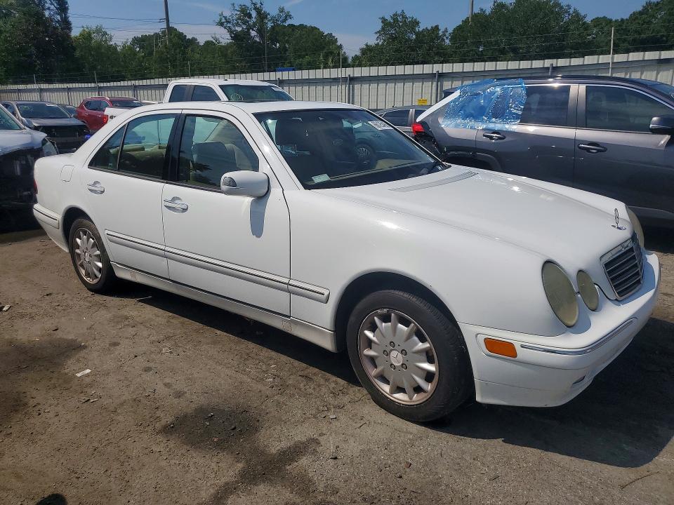 66125496 :رقم المزاد ، WDBJF65J3YB131364 vin ، 2000 Mercedes-benz E مزاد بيع