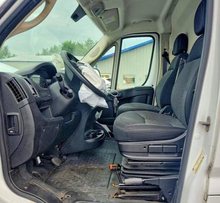 63913116 :رقم المزاد ، 3C6TRVDG7JE146841 vin ، 2018 Ram Promaster 2500 مزاد بيع