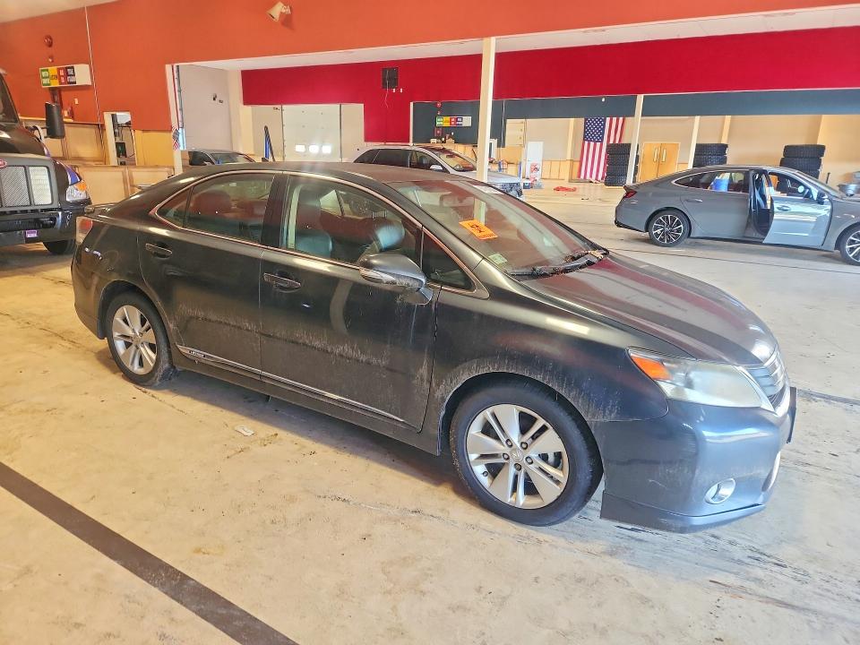 64181636 :رقم المزاد ، JTHBB1BA5B2047402 vin ، 2011 Lexus Hs مزاد بيع