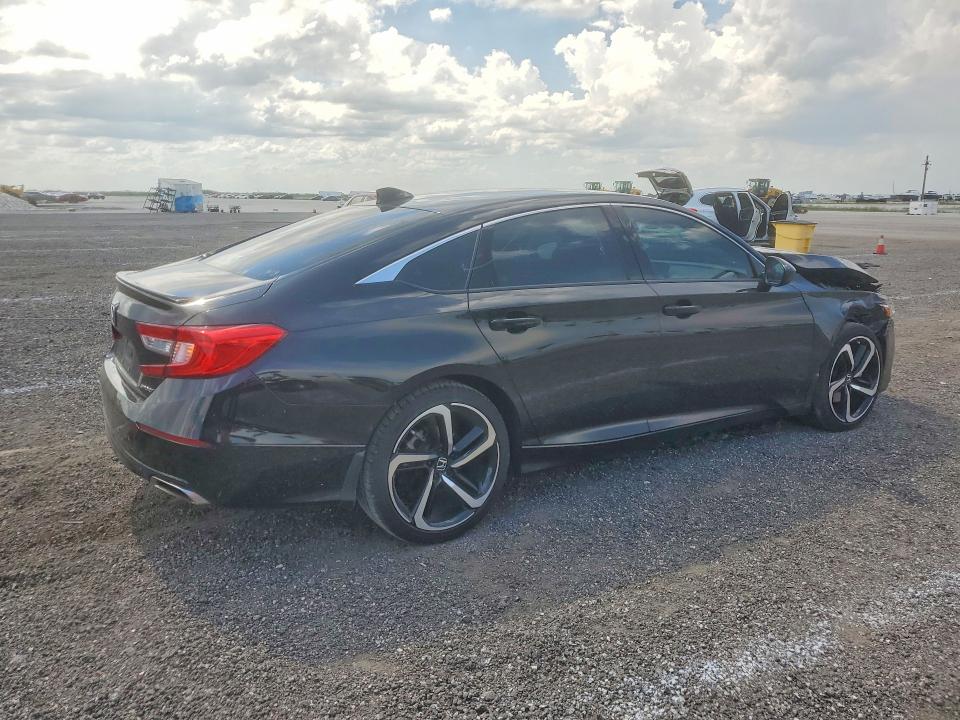 2022 Honda Accord მანქანა იყიდება აუქციონზე, vin: 1HGCV1F34NA051588, აუქციონის ნომერი: 64931836