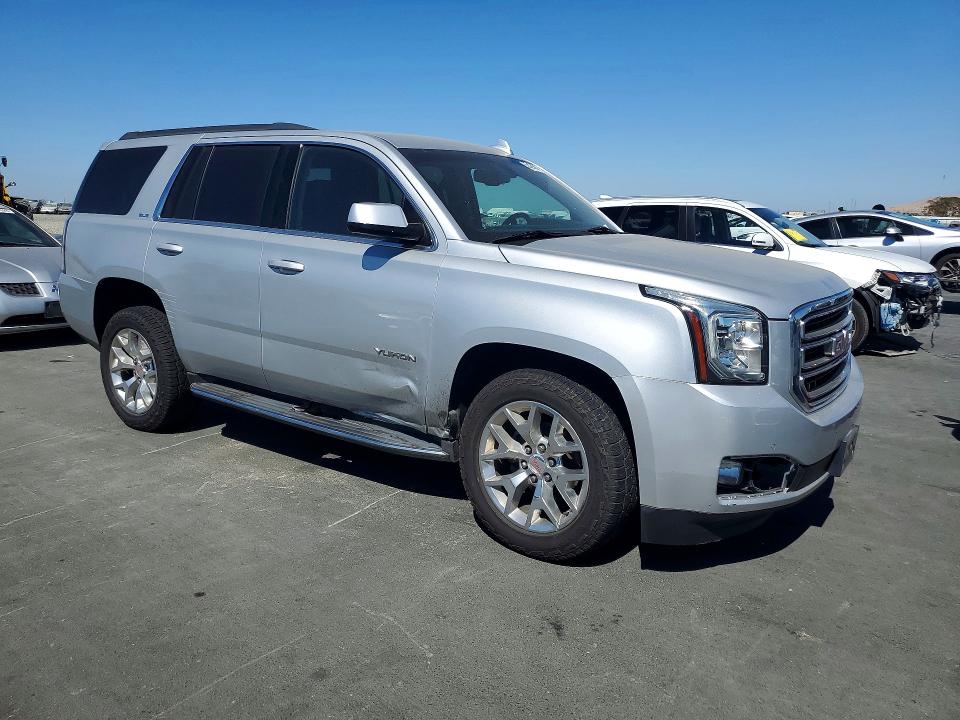 63589296 :رقم المزاد ، 1GKS1AKC6HR335603 vin ، 2017 Gmc Yukon مزاد بيع