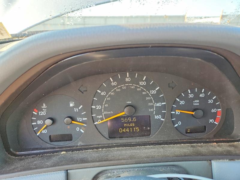 66293916 :رقم المزاد ، WDBJH82J21X045997 vin ، 2001 Mercedes-benz E مزاد بيع