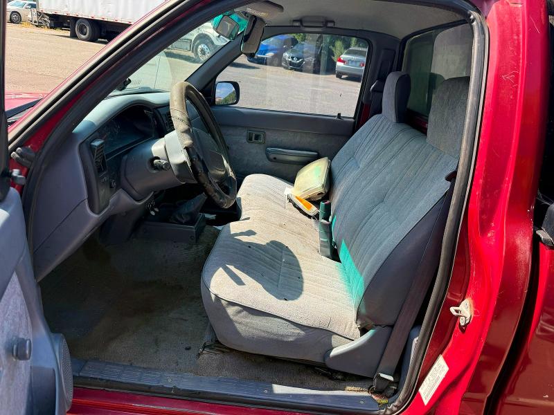 2000 Toyota Tacoma მანქანა იყიდება აუქციონზე, vin: 4TANL42N9YZ672106, აუქციონის ნომერი: 66490066