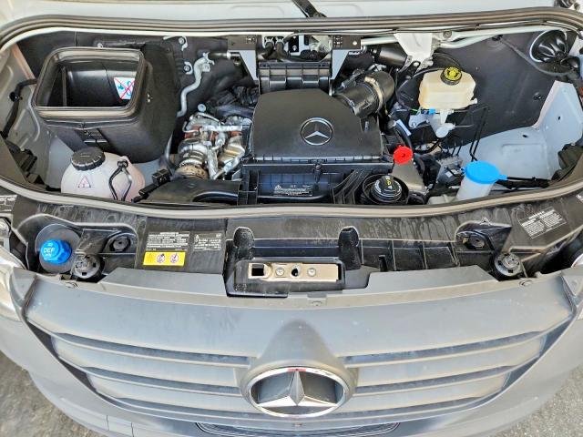 64393326 :رقم المزاد ، W1Z4KFHY8SP771624 vin ، 2025 Mercedes-benz Sprinter مزاد بيع