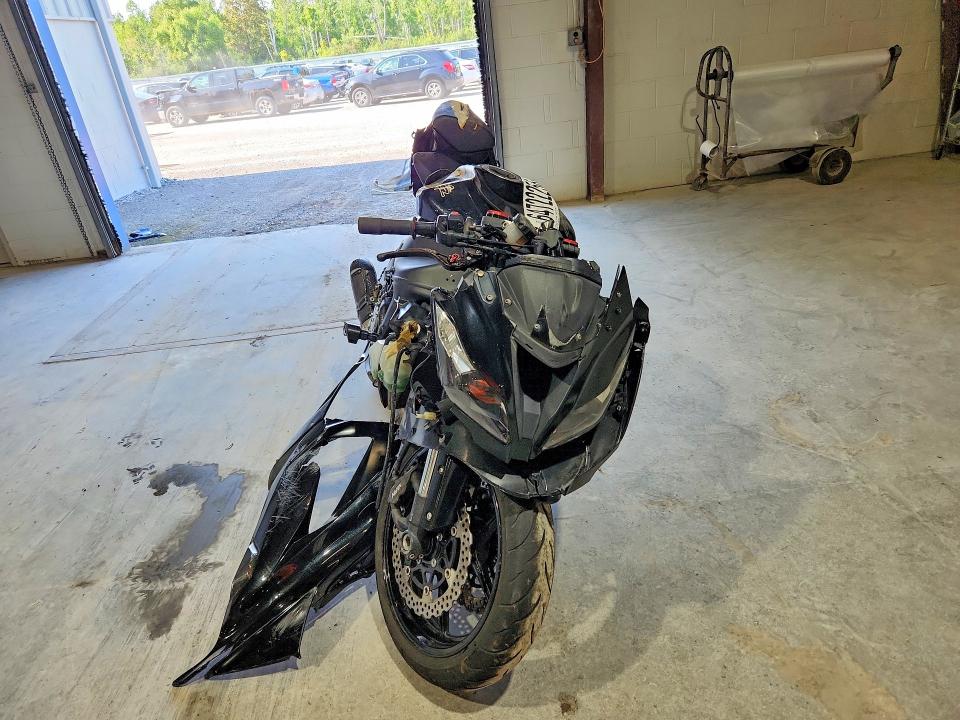64722256 :رقم المزاد ، JKBZXJE15DA003671 vin ، 2013 Kawasaki Zx636 مزاد بيع