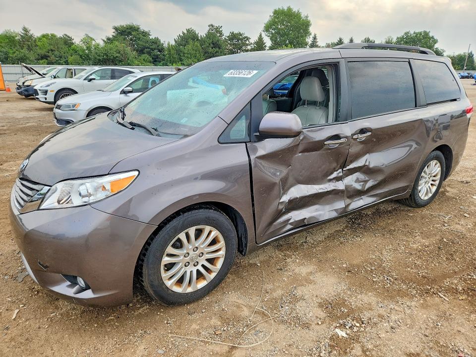 2013 Toyota Sienna მანქანა იყიდება აუქციონზე, vin: 5TDYK3DC5DS370883, აუქციონის ნომერი: 63356126
