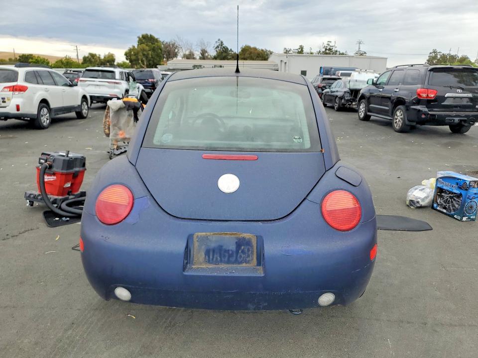 66791246 :رقم المزاد ، 3VWBK21C83M436343 vin ، 2003 Volkswagen New Beetle مزاد بيع