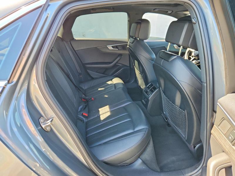 63597886 :رقم المزاد ، WAUENAF41JA066296 vin ، 2018 Audi A4 مزاد بيع
