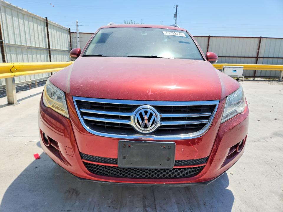 Продажа на аукционе авто 2011 Volkswagen Tiguan, vin: WVGAV7AX2BW000250, номер лота: 64323776