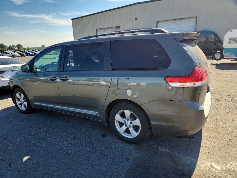 2013 Toyota Sienna მანქანა იყიდება აუქციონზე, vin: 5TDKK3DC4DS299214, აუქციონის ნომერი: 66522816
