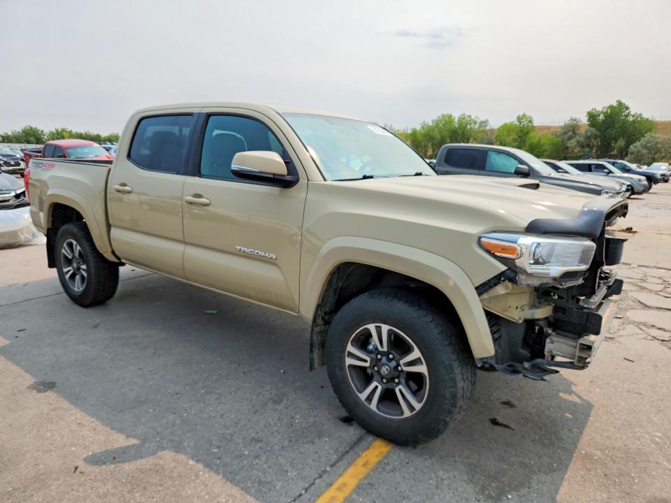 Продажа на аукционе авто 2016 Toyota Tacoma, vin: 3TMCZ5AN4GM021077, номер лота: 62756456