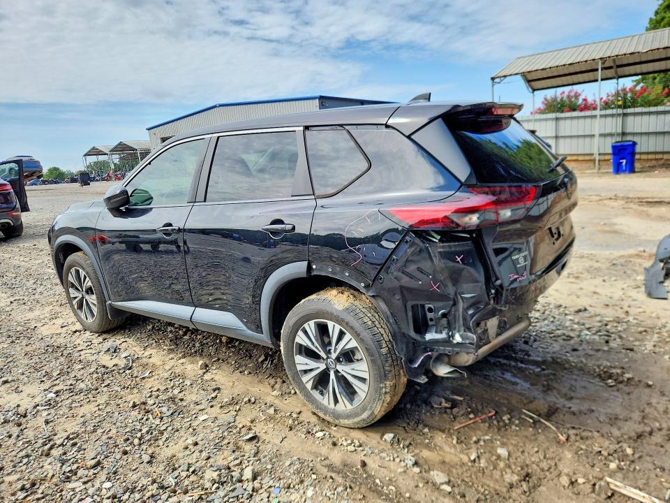 63748976 :رقم المزاد ، 5N1BT3BA2NC675504 vin ، 2022 Nissan Rogue مزاد بيع