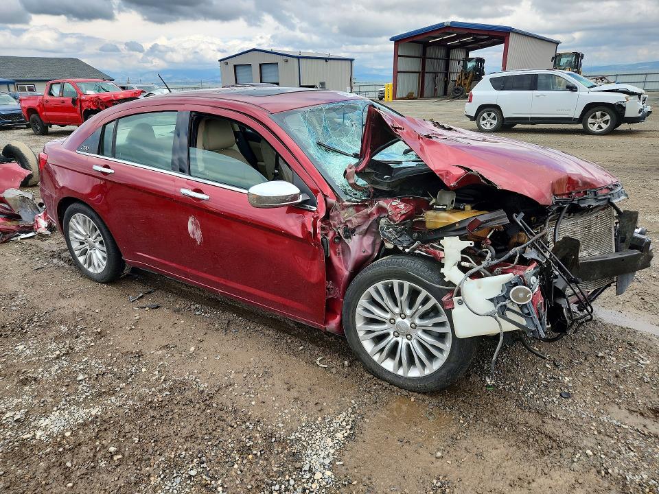 2013 Chrysler 200 მანქანა იყიდება აუქციონზე, vin: 1C3CCBCG2DN597884, აუქციონის ნომერი: 64919526