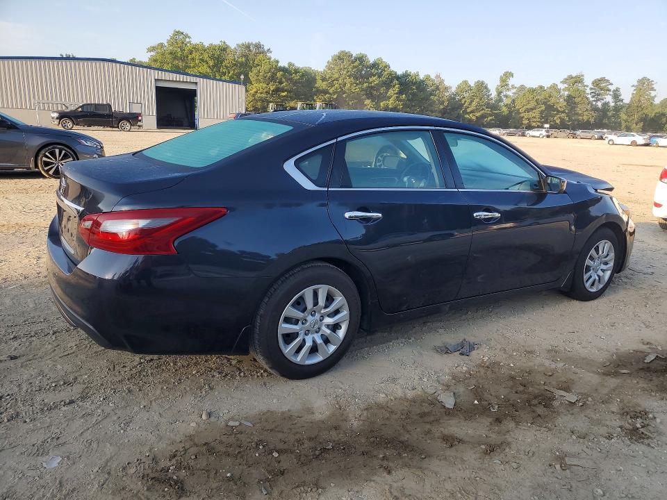 2018 Nissan Altima მანქანა იყიდება აუქციონზე, vin: 1N4AL3AP8JC480190, აუქციონის ნომერი: 66507246