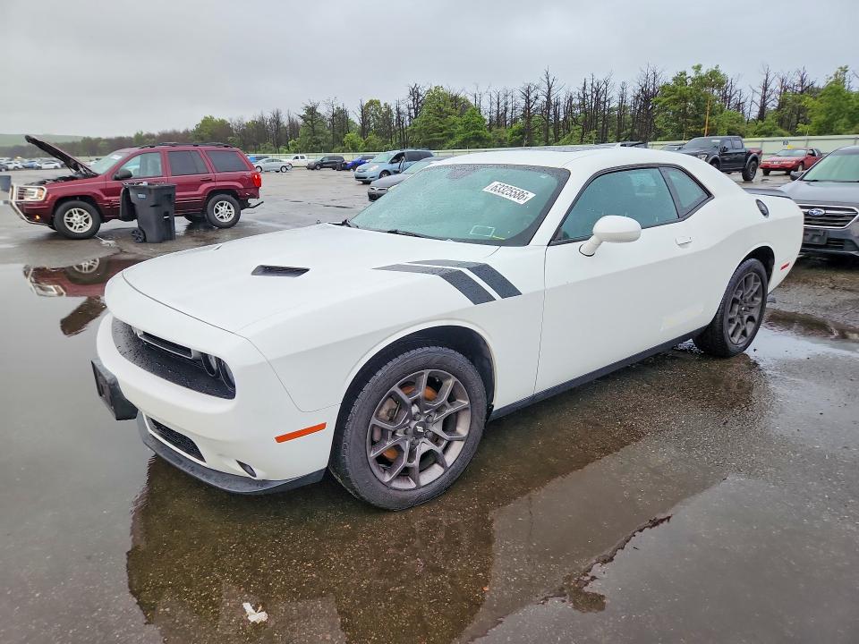 63325586 :رقم المزاد ، 2C3CDZGG9JH322873 vin ، 2018 Dodge Challenger مزاد بيع